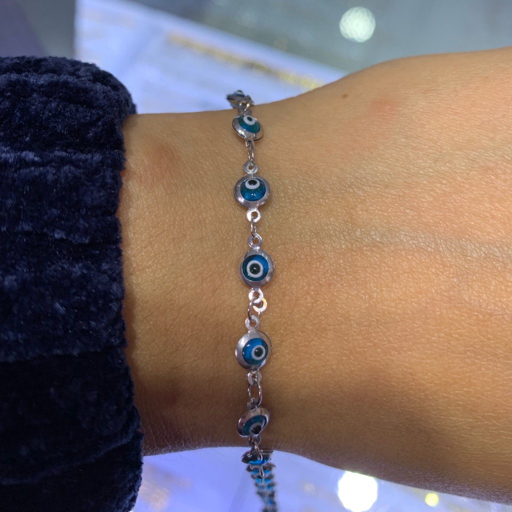 Stylish 14 Kt White Gold Evil Eye Bracelet